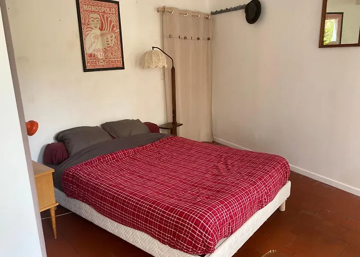 D'hote Avec Cour Privative