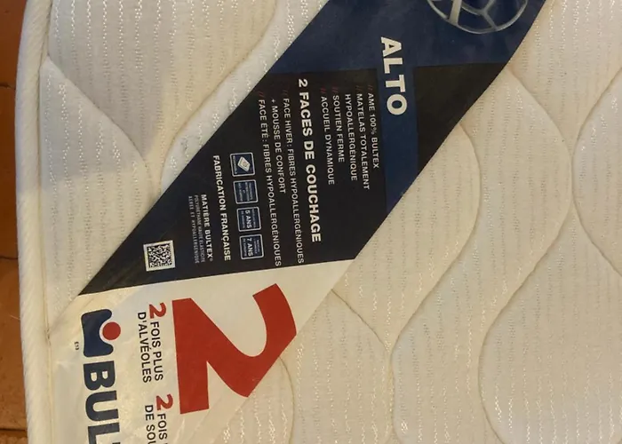 D'hote Avec Cour Privative Oda ve Kahvaltı 3*